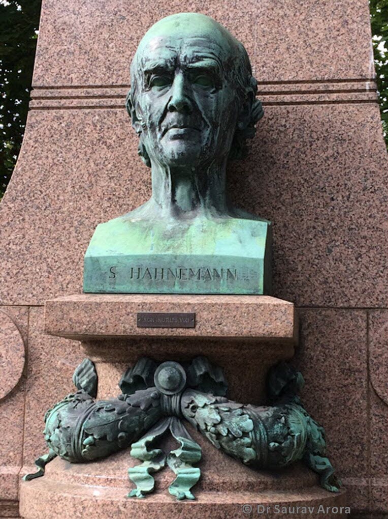 Hahmemann Cemetery Paris